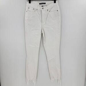 Calvin Klein 26 white skinny jeans raw hem high waist rise